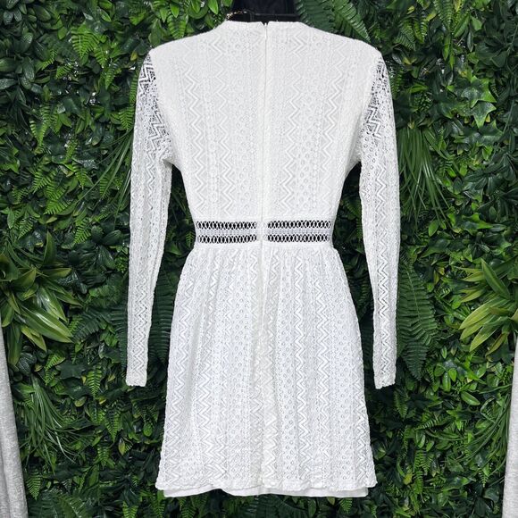 BARDOT Dress Women Small White Bohemian Lace Up Fit Flare Gigi 2158 - Picture 10 of 10